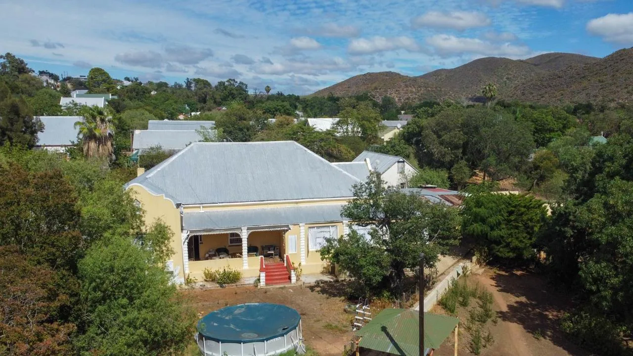 4 Bedroom House for sale in De Rust