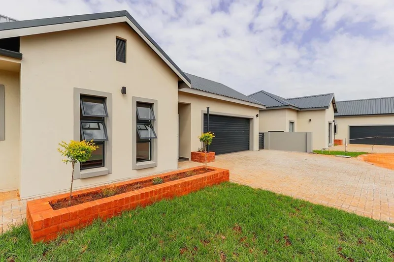 3 Bedroom House for sale in Melodie