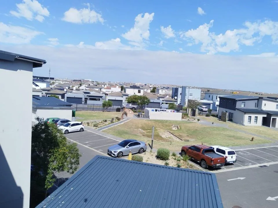 3 Bedroom Apartment / flat for sale in Parklands North
