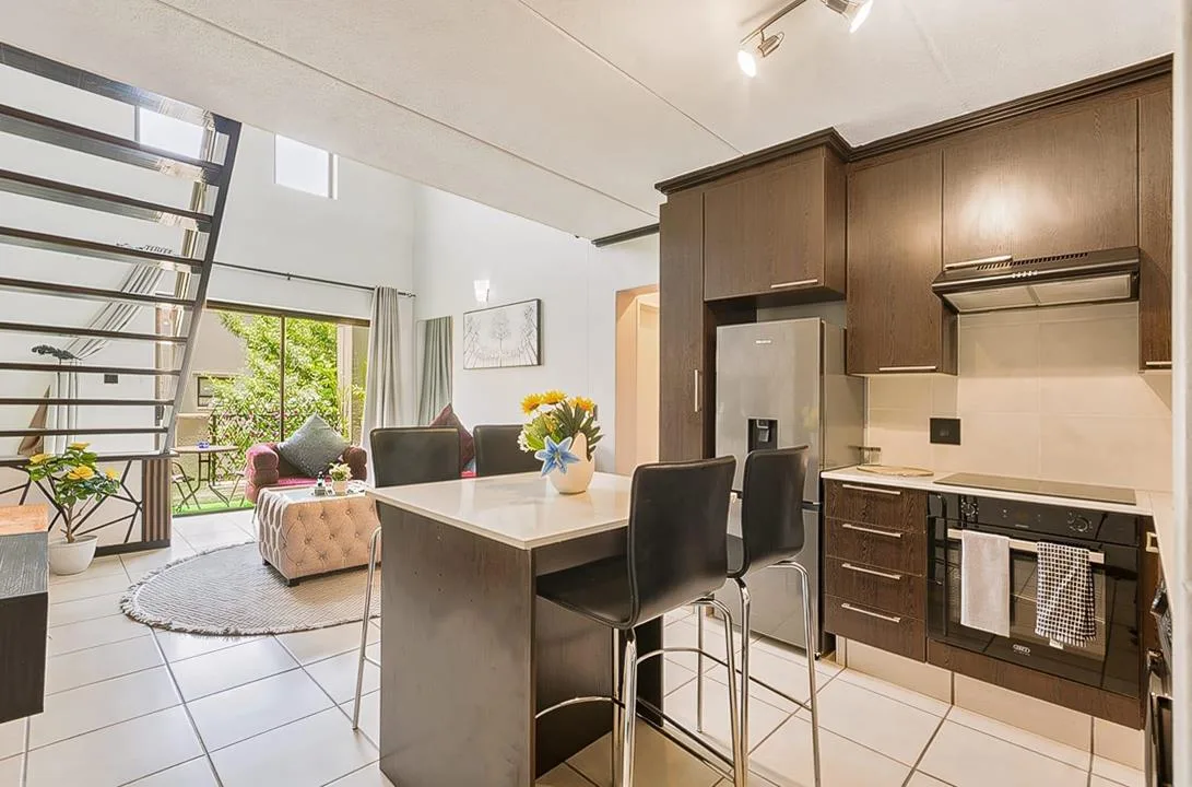 2 Bedroom Apartment / flat to rent in Paulshof