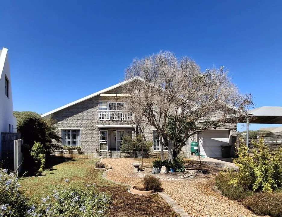 3 Bedroom House for sale in Britannia Bay