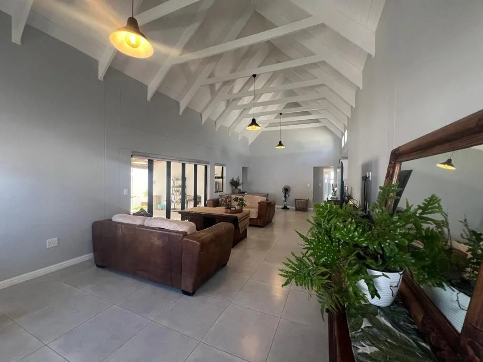 3 Bedroom House for sale in Jacobsbaai
