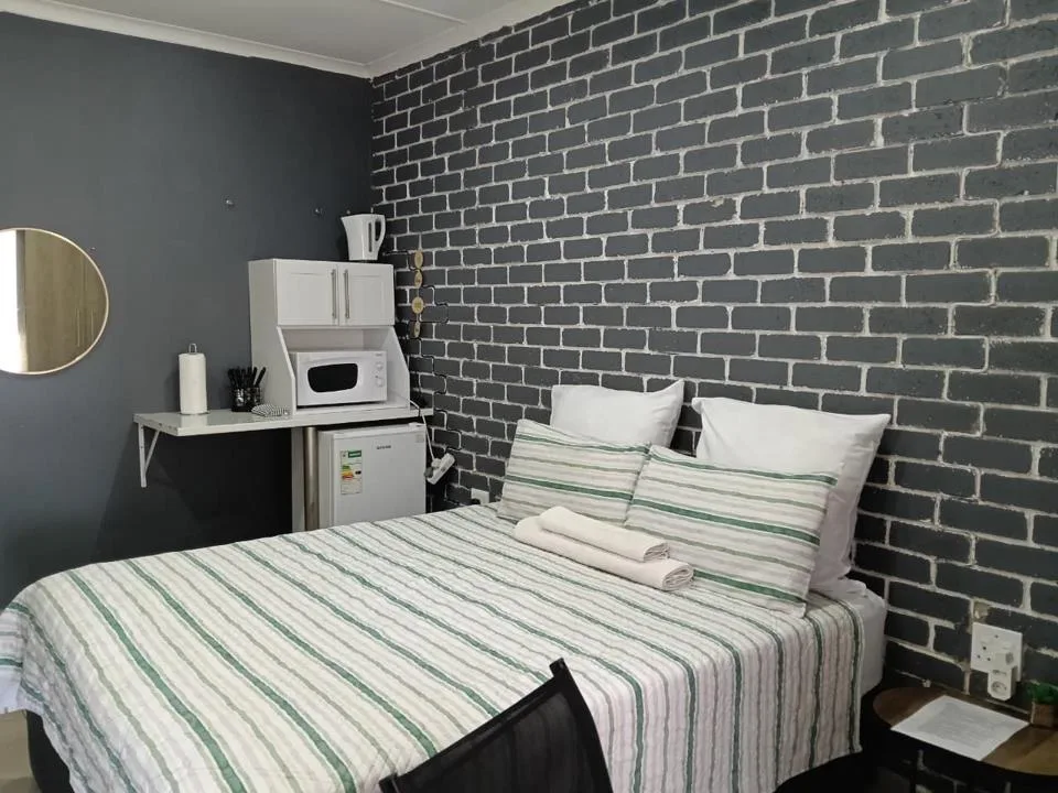 1 Bedroom House to rent in Birdswood