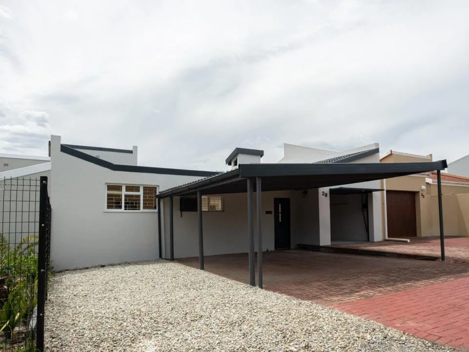 3 Bedroom House for sale in Heather Park