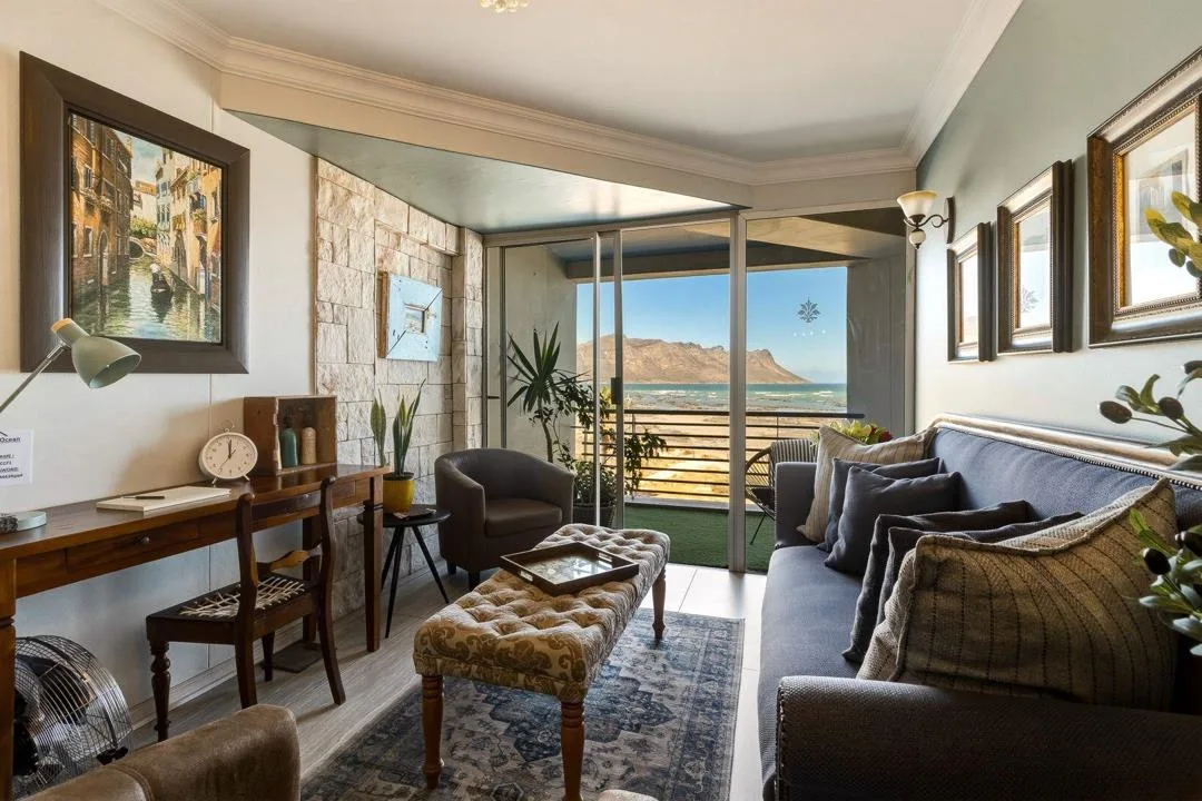 1 Bedroom Apartment / flat for sale in Strand South