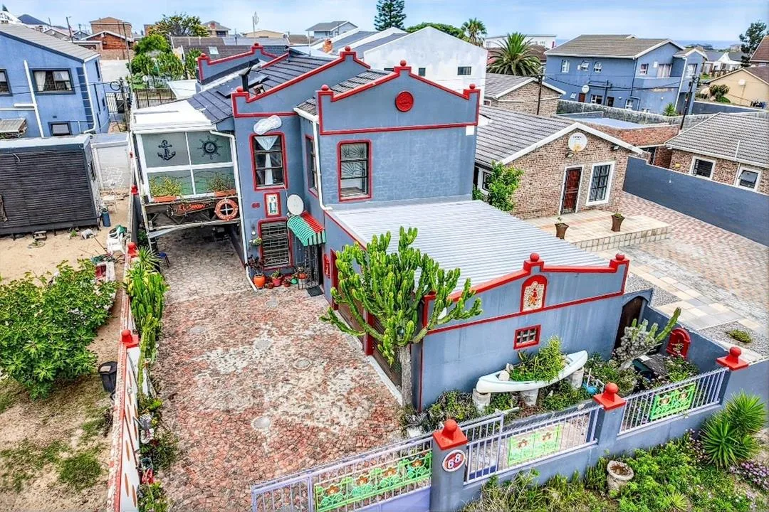 5 Bedroom House for sale in Kleinkrantz