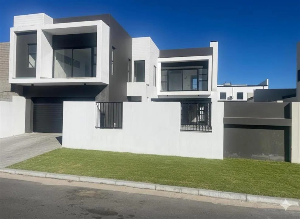 4 Bedroom House for sale in Sandown