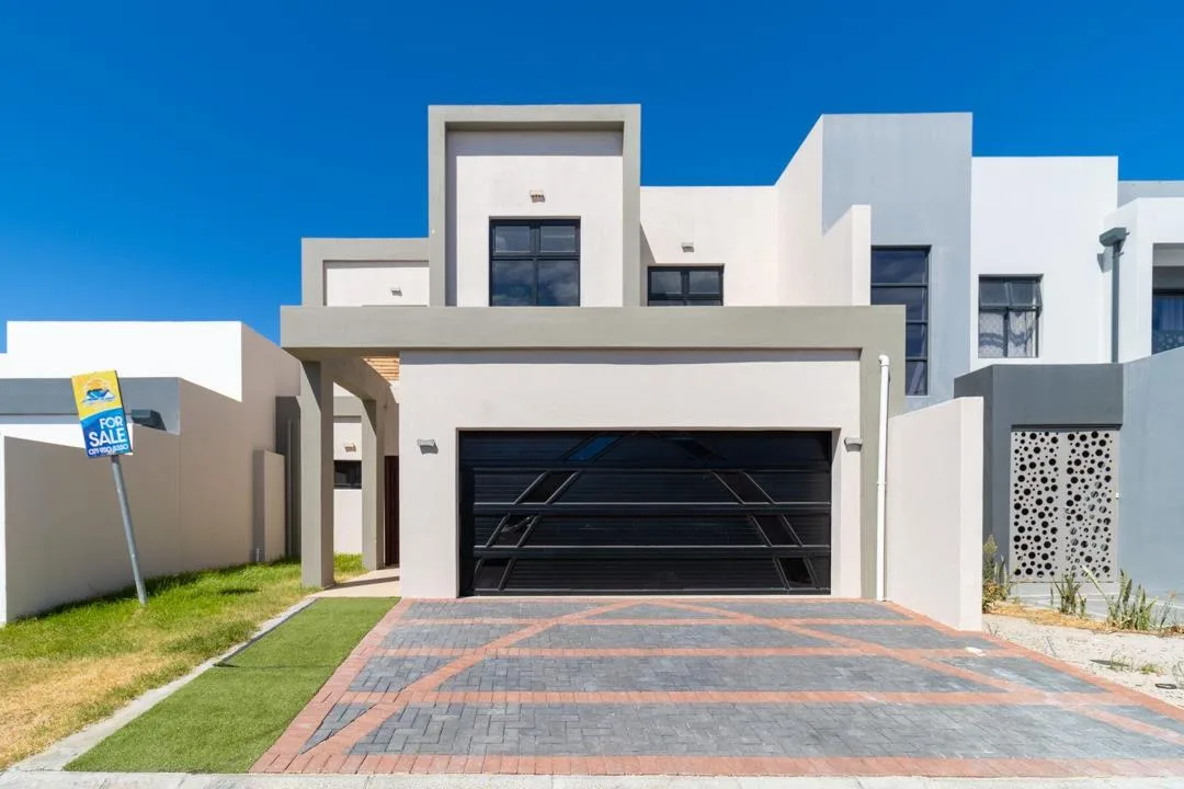 3 Bedroom House for sale in Sandown