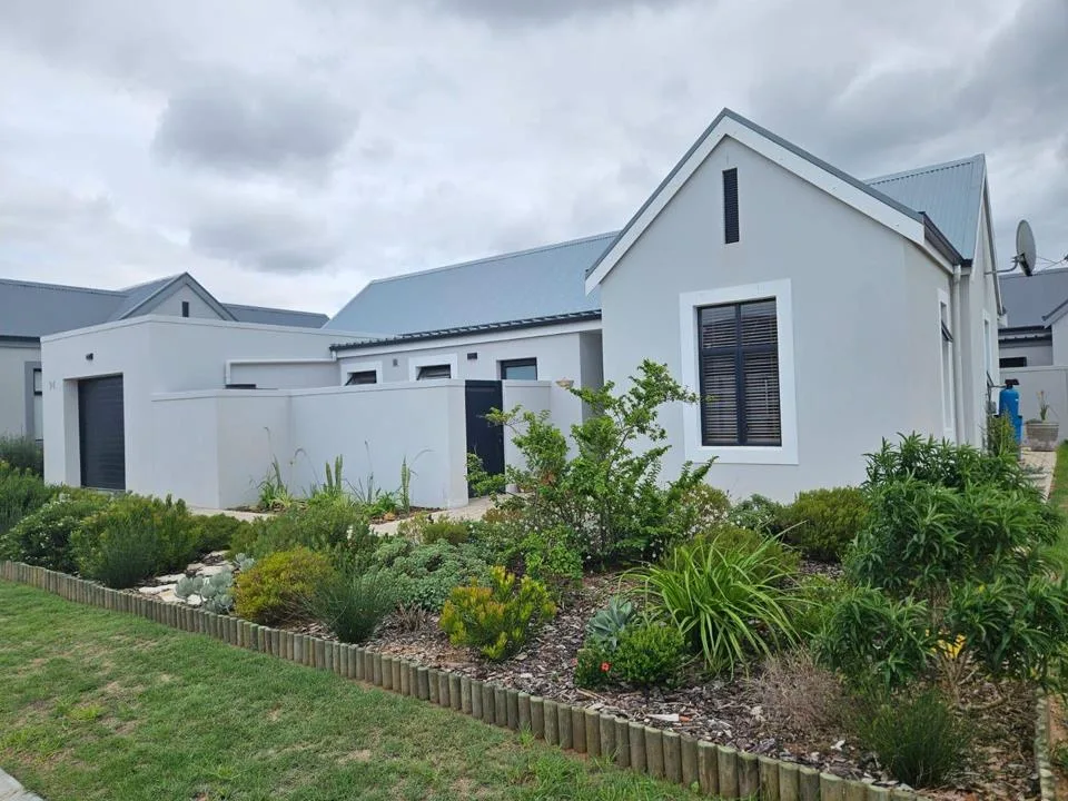 3 Bedroom House for sale in Stilbaai Wes