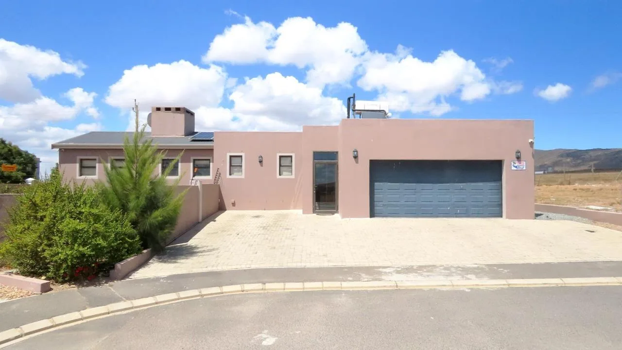 4 Bedroom House for sale in Darling