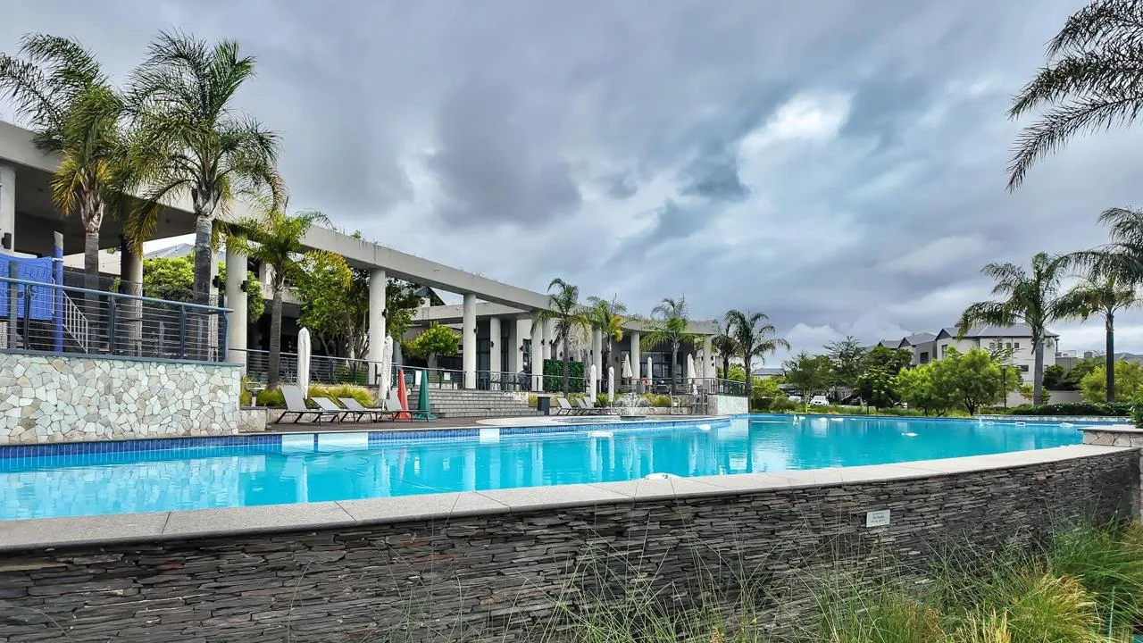 3 Bedroom Apartment / flat to rent in Waterfall