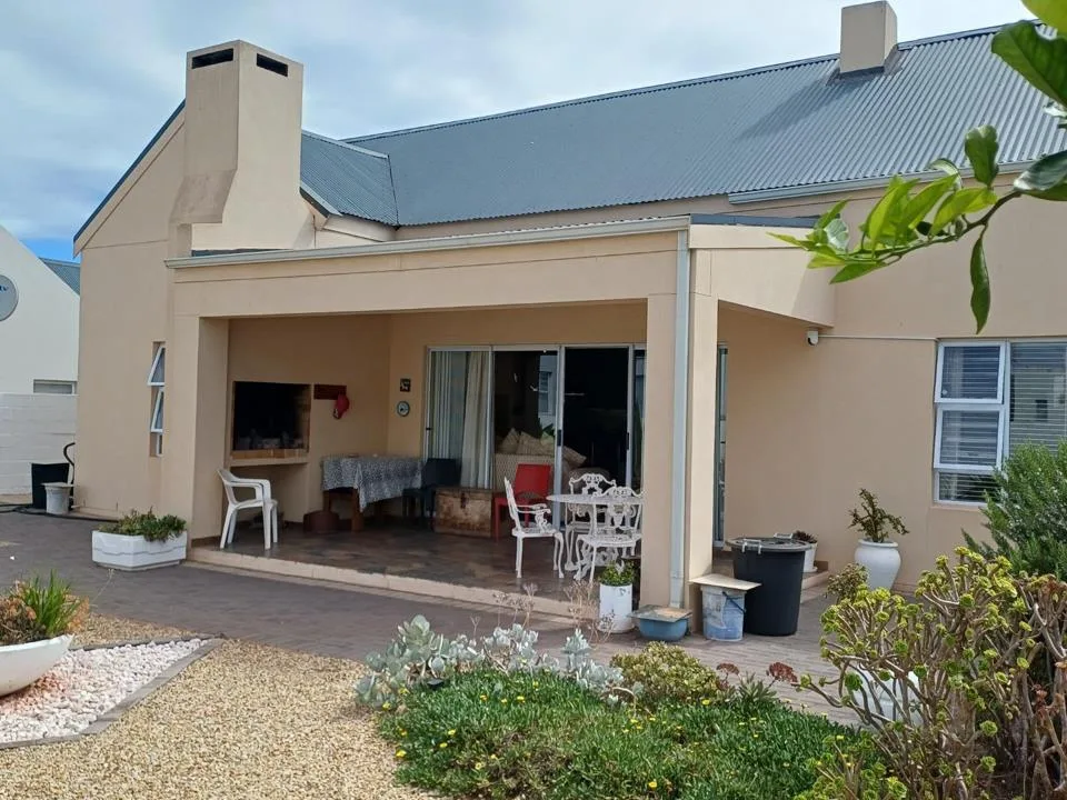 3 Bedroom House for sale in Laguna Sands