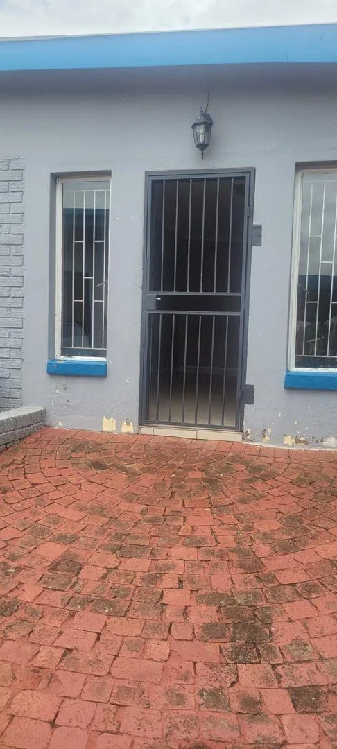 2 Bedroom House to rent in Erasmia