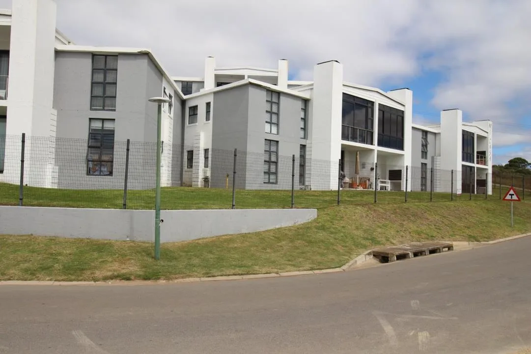 3 Bedroom Apartment / flat for sale in Island View