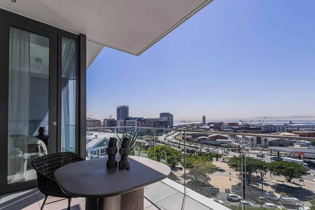 2 Bedroom Apartment / flat for sale in Waterfront
