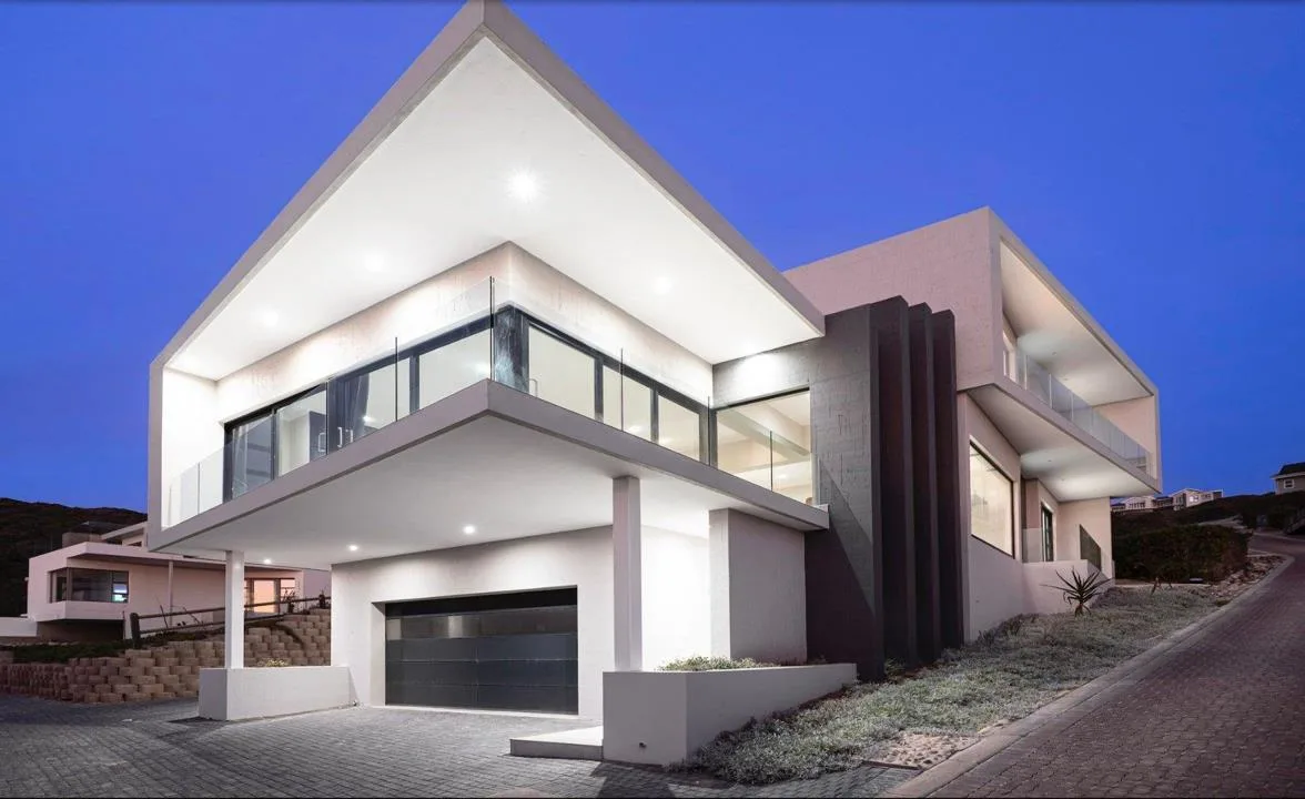 4 Bedroom House for sale in Pinnacle Point Golf Estate
