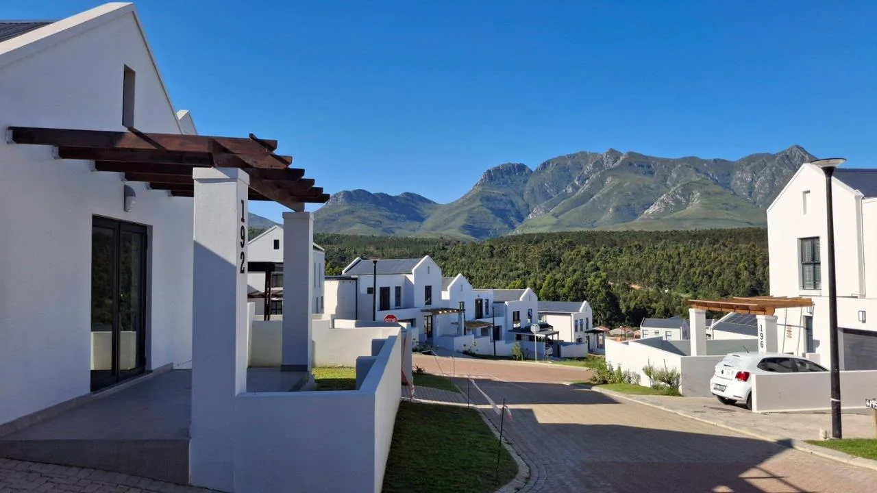 3 Bedroom House for sale in Blanco