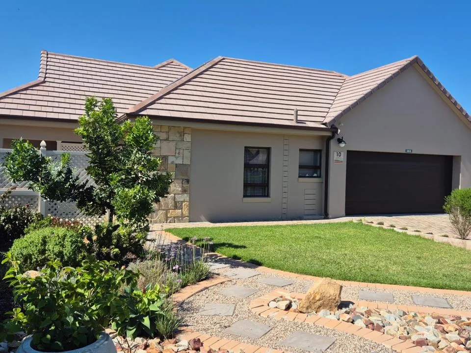 2 Bedroom House for sale in Dana Bay