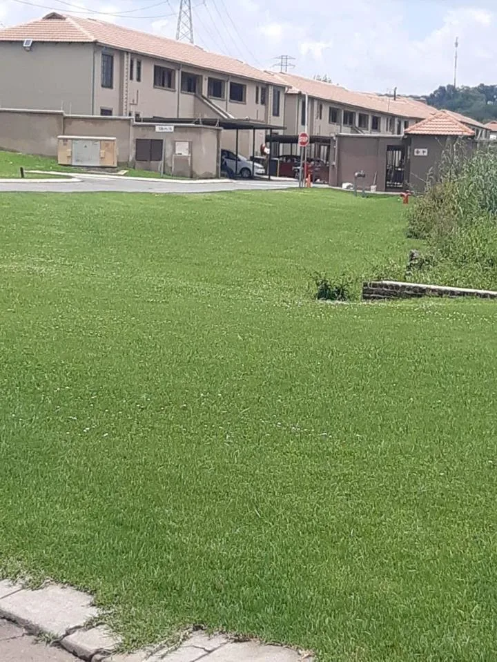 2 Bedroom Apartment / flat to rent in Roodepoort West