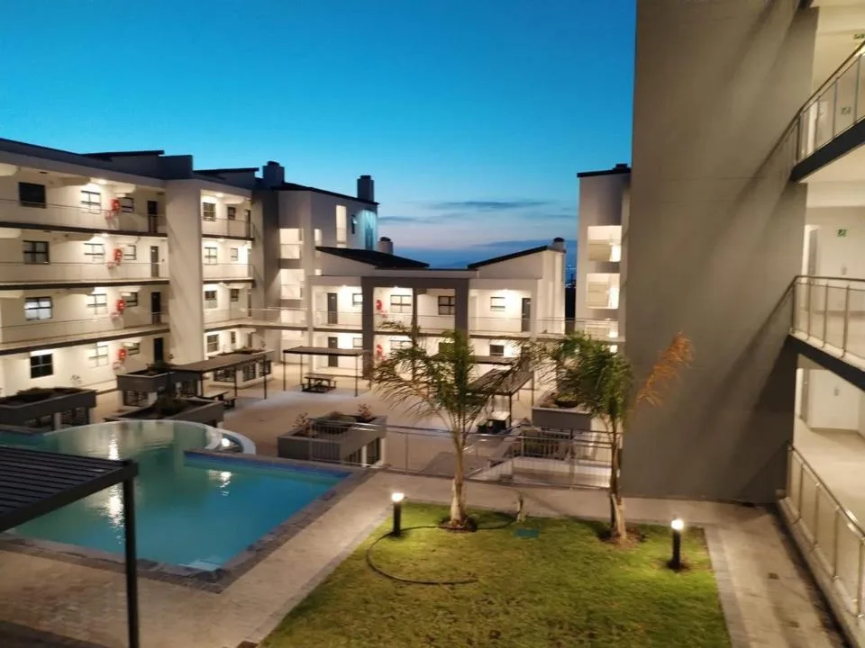 2 Bedroom Apartment / flat for sale in Olifantskop