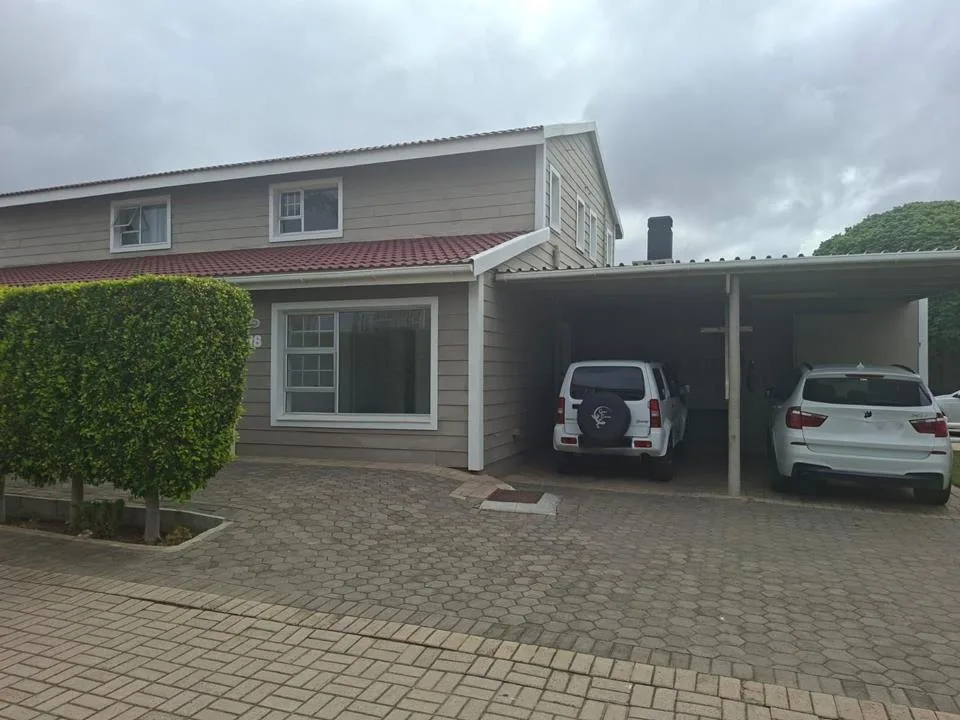 2 Bedroom Townhouse for sale in Hartenbos Central