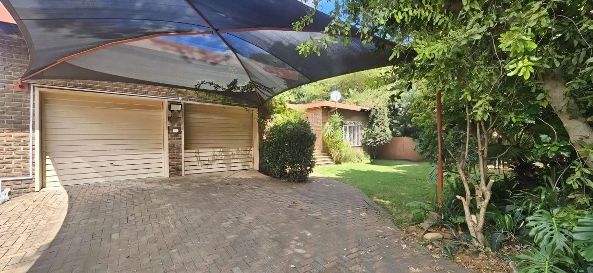 3 Bedroom House for sale in Protea Park