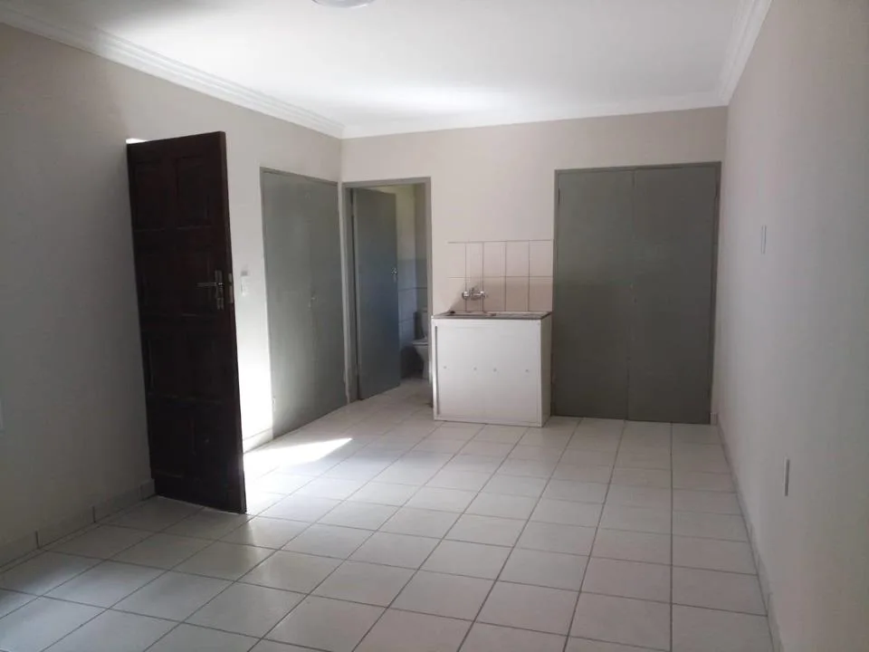 1 Bedroom Apartment / flat to rent in Riamar Park