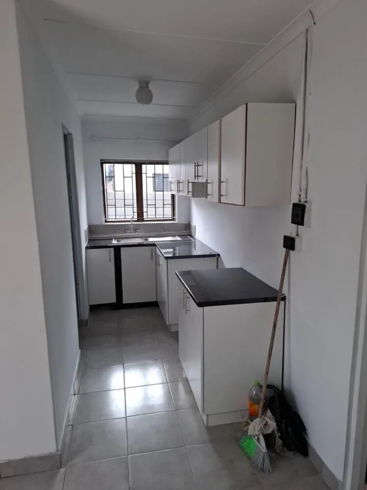 2 Bedroom House to rent in Risecliff