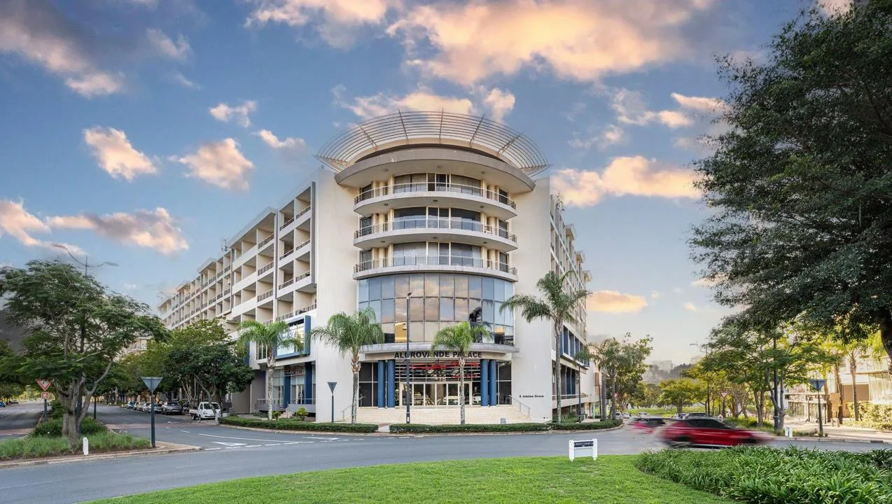3 Bedroom Apartment / flat to rent in Umhlanga Ridge
