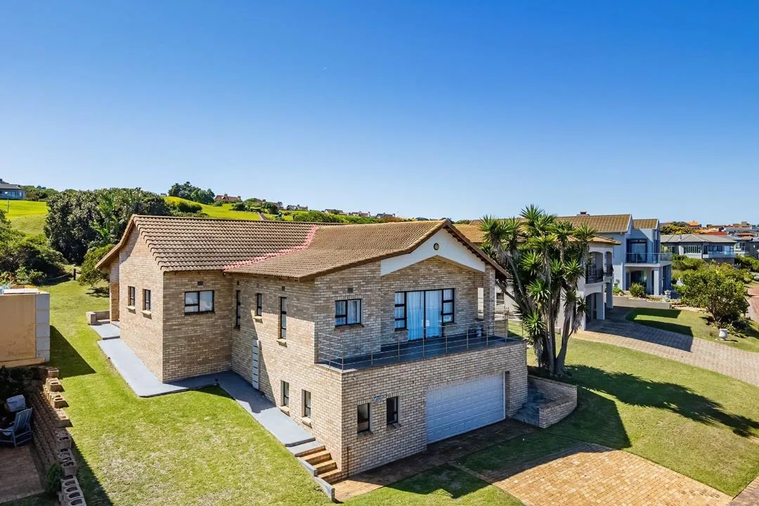 3 Bedroom House for sale in Mossel Bay Golf Estate