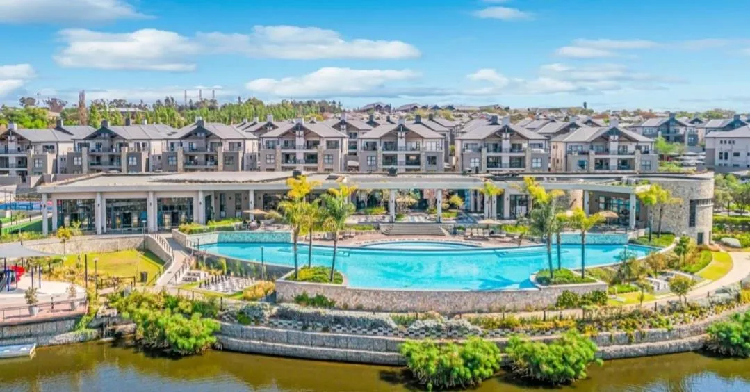 3 Bedroom Apartment / flat to rent in Waterfall