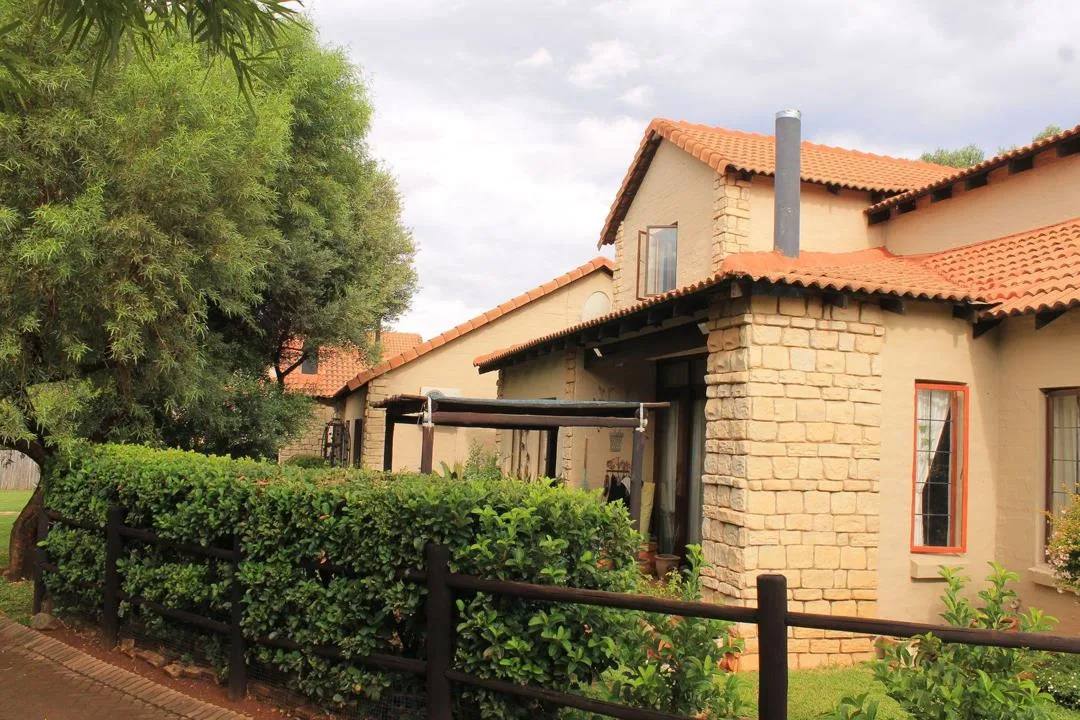 3 Bedroom Townhouse for sale in The Coves