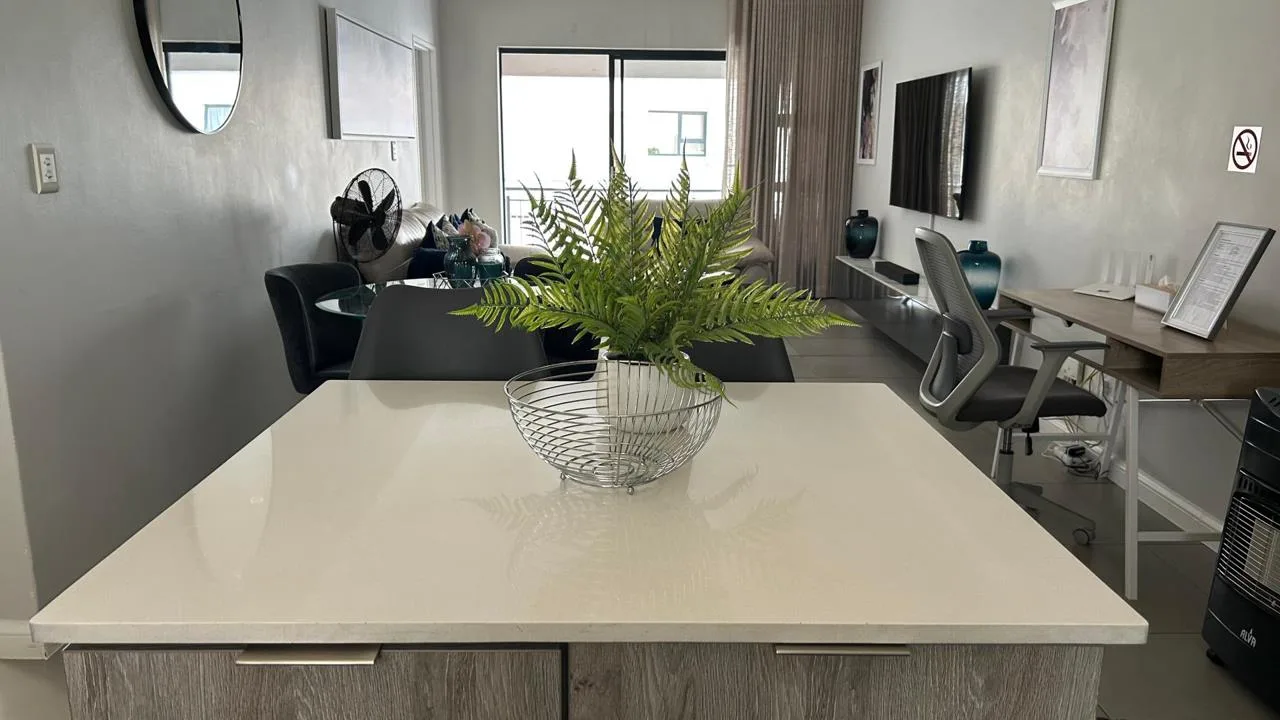 2 Bedroom Apartment / flat to rent in Morningside