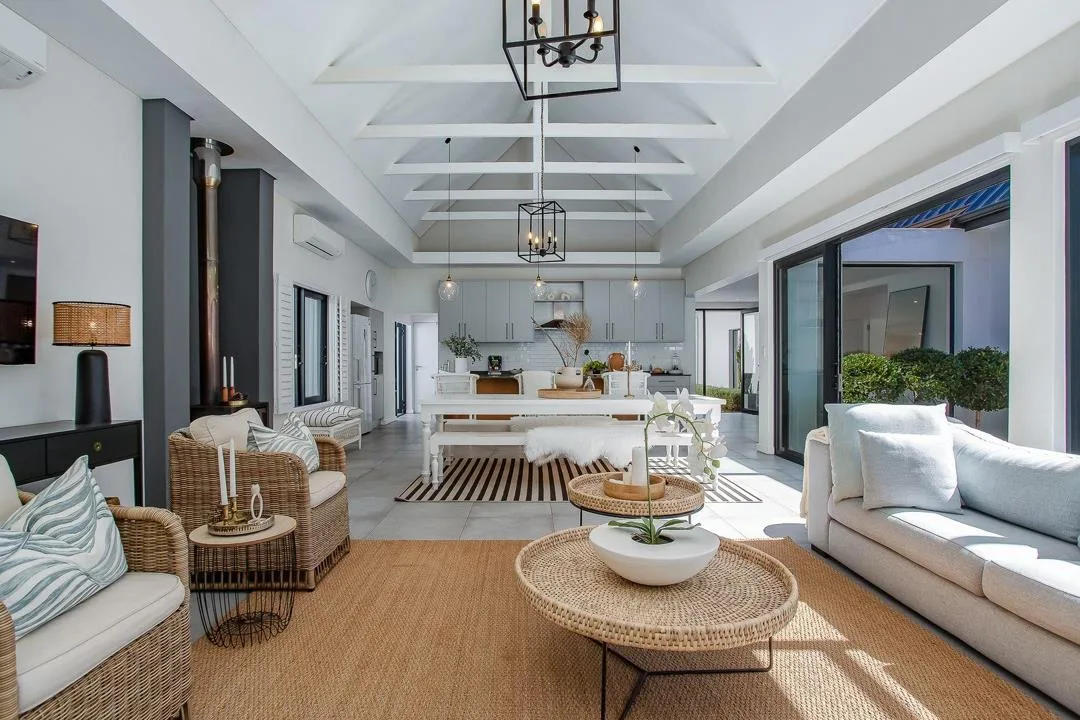4 Bedroom House for sale in Val de Vie Estate