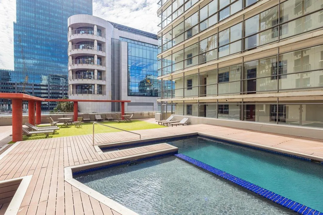 2 Bedroom Apartment / flat for sale in Foreshore