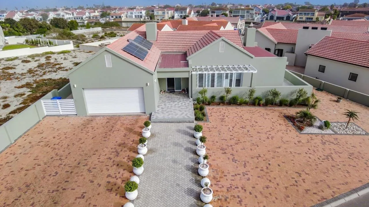 3 Bedroom House for sale in Port Owen