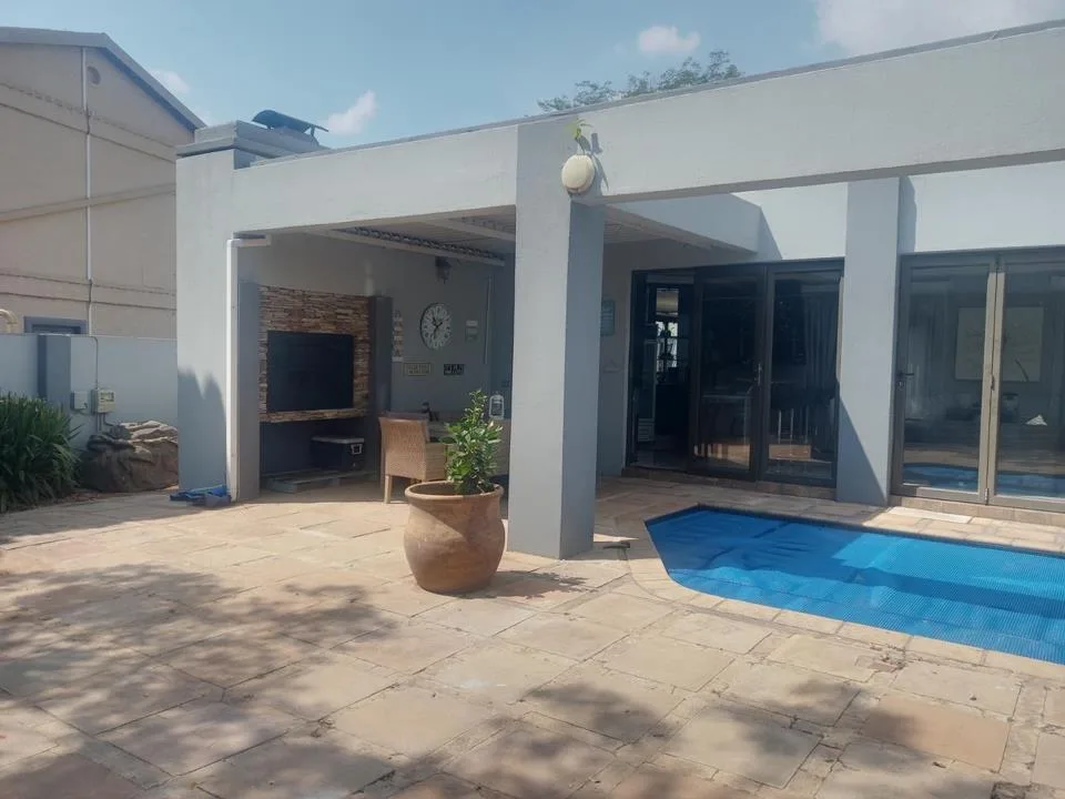 4 Bedroom House to rent in Silver Lakes Golf Estate