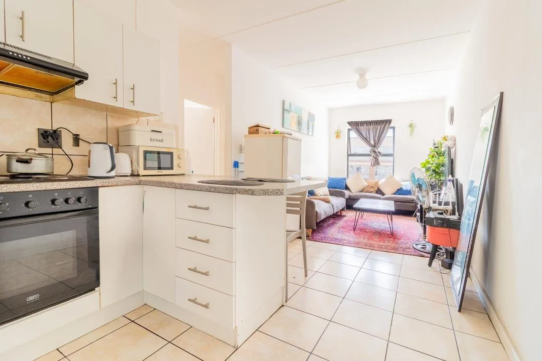 2 Bedroom Apartment / flat for sale in Townsend Estate