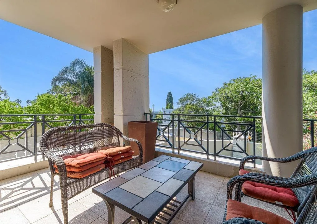 2 Bedroom Apartment / flat to rent in Morningside