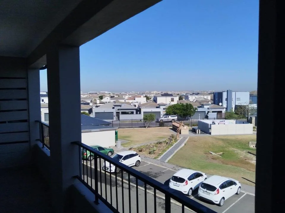 3 Bedroom Apartment / flat for sale in Parklands North