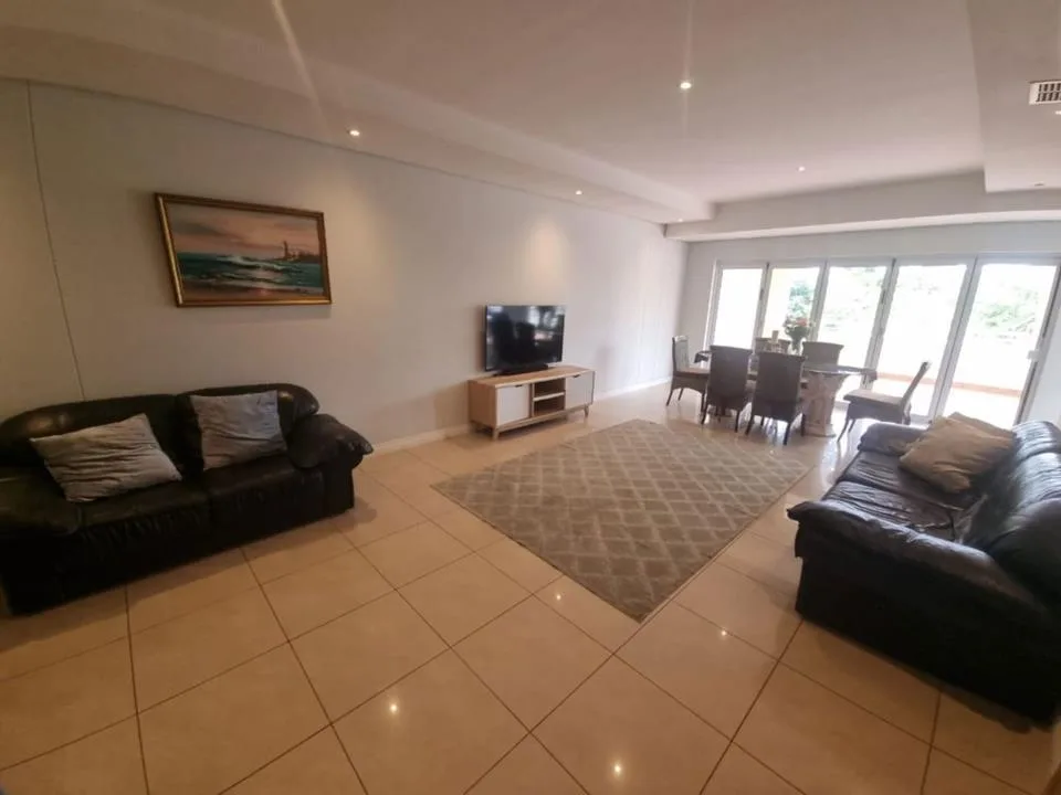 3 Bedroom Apartment / flat to rent in La Lucia