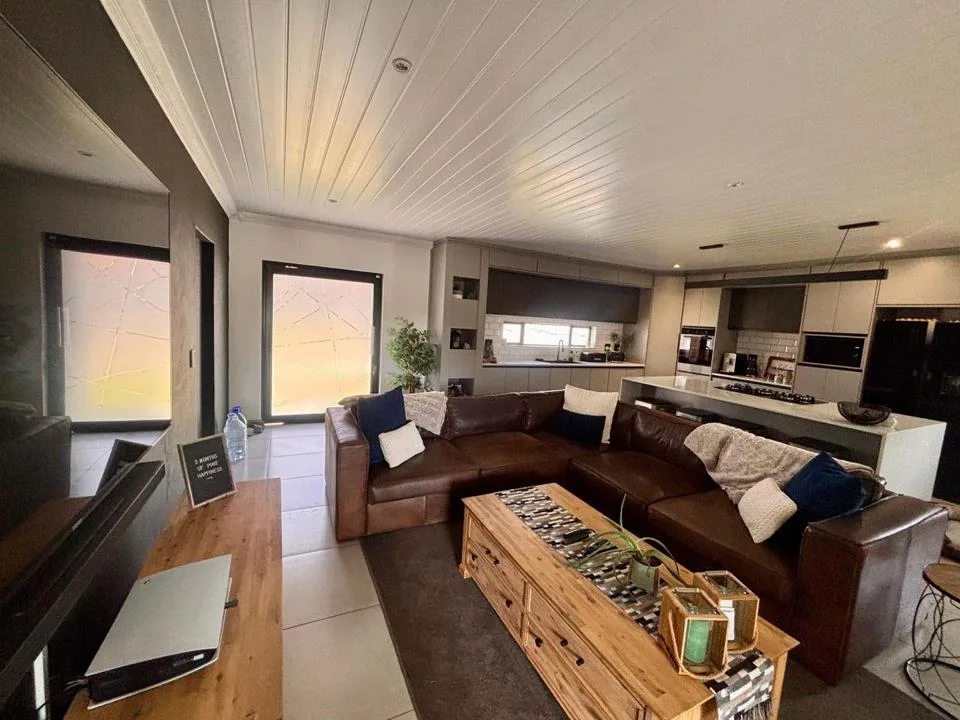3 Bedroom Townhouse for sale in Wilkoppies