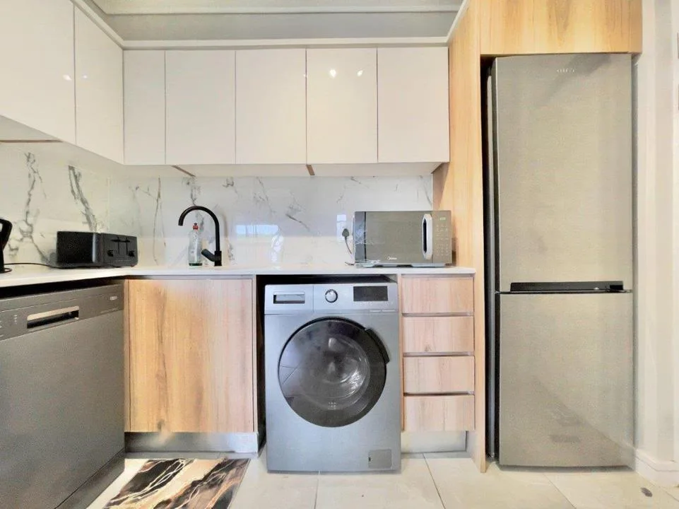 1 Bedroom Apartment / flat to rent in Waterfall