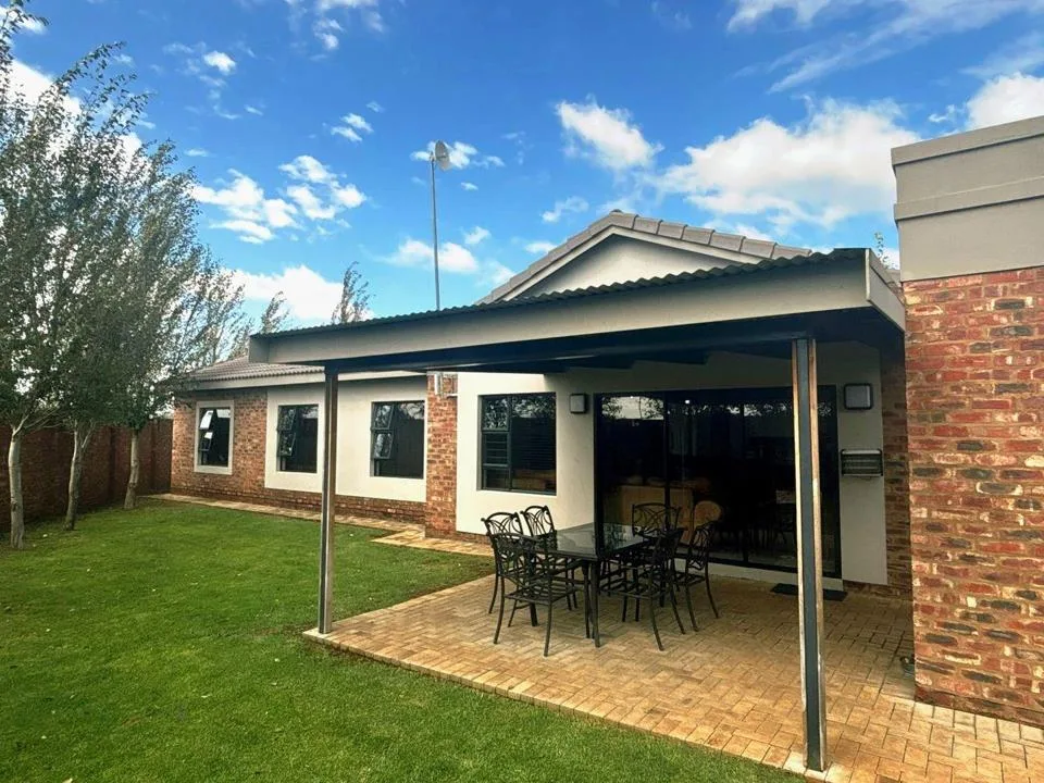 4 Bedroom House for sale in Baillie Park