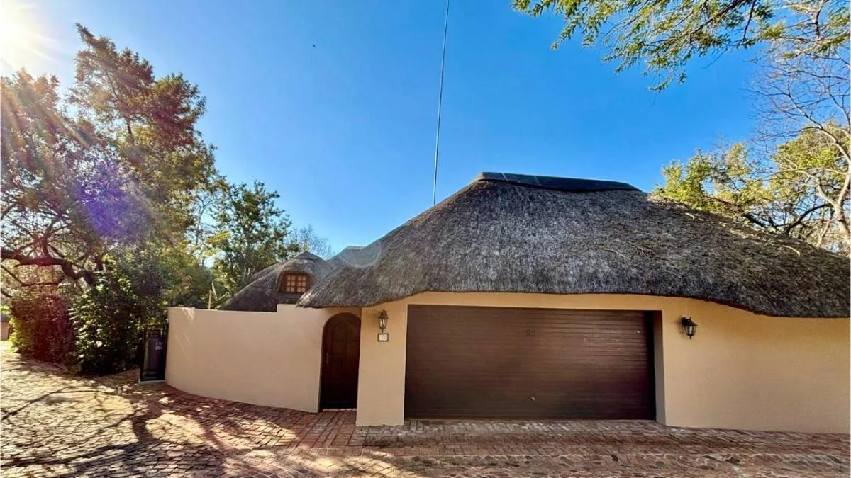5 Bedroom House for sale in Lakeland Estate