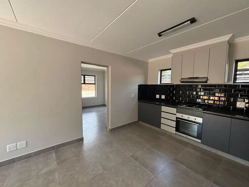 2 Bedroom Apartment / flat to rent in Moregloed