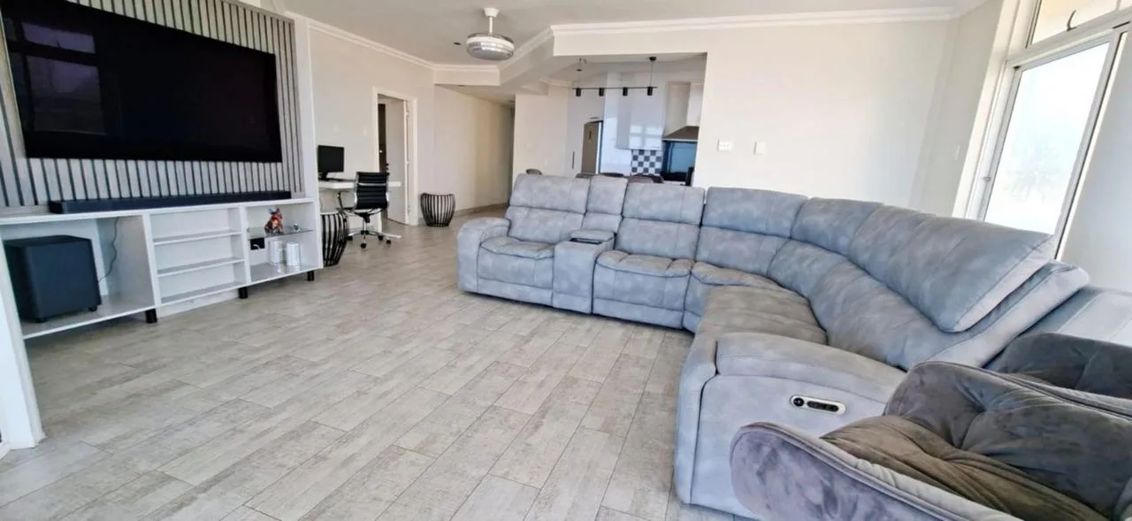 2 Bedroom Apartment / flat to rent in Umhlanga Central