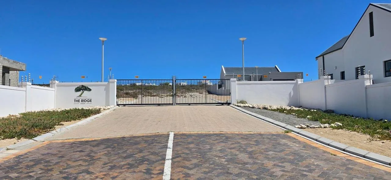 3 Bedroom House for sale in Laguna