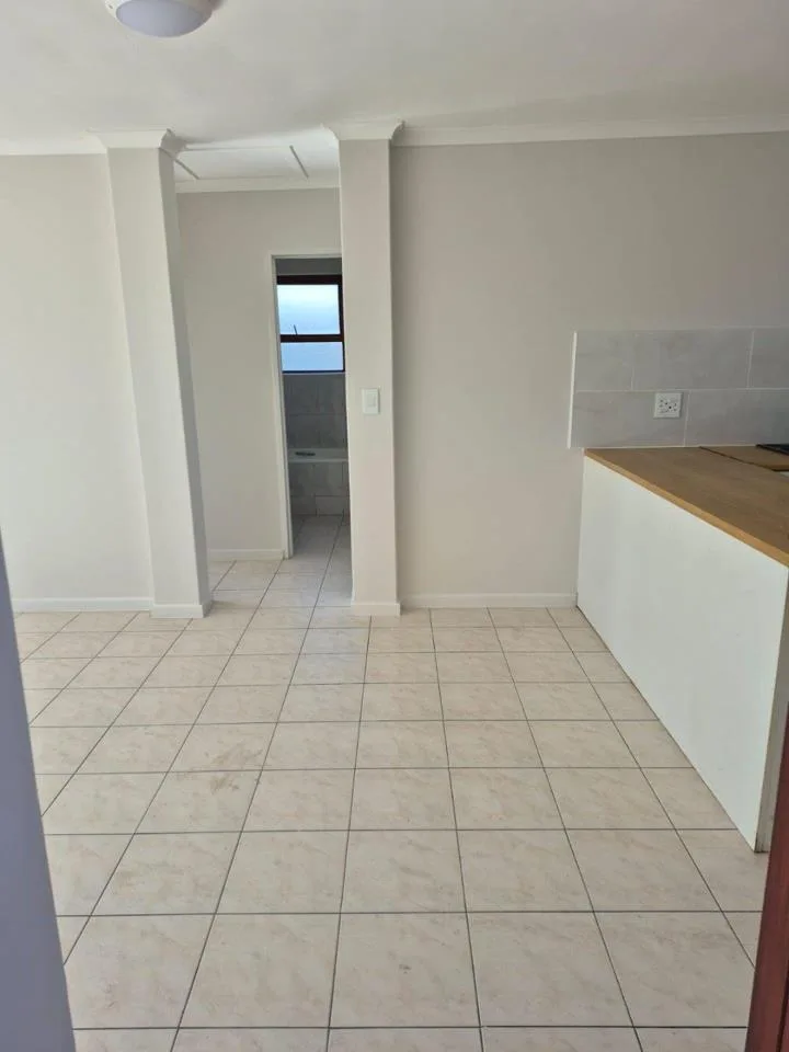 2 Bedroom Apartment / flat to rent in Strand Central