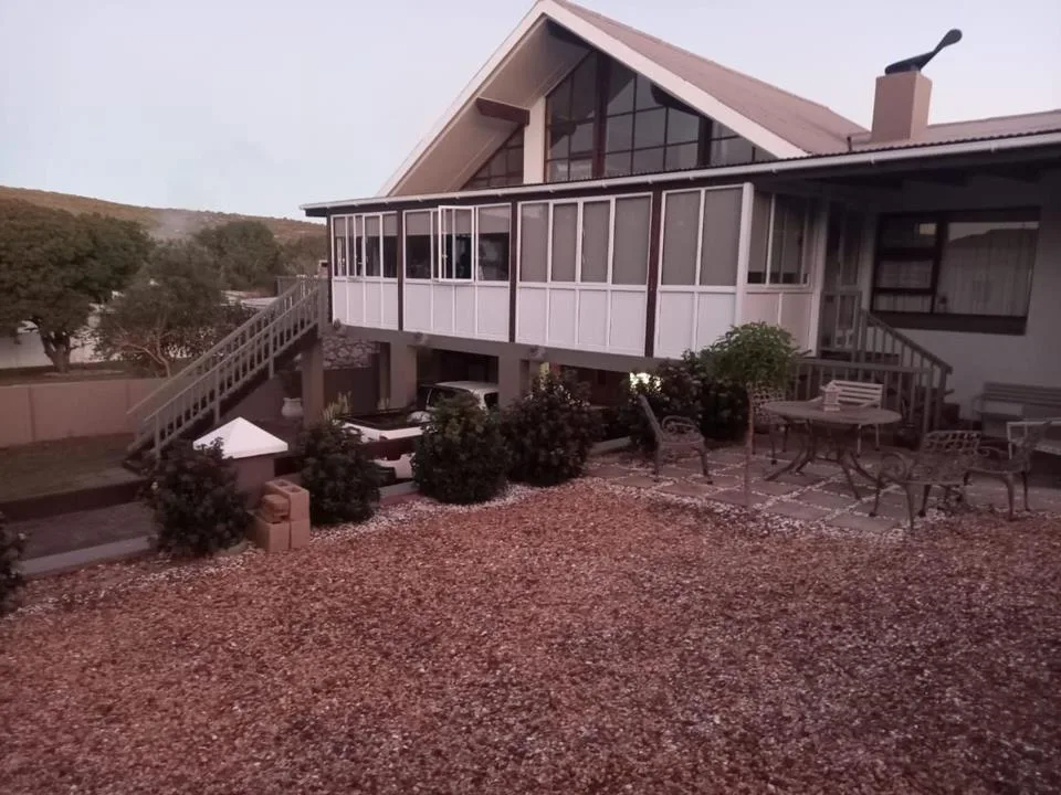 5 Bedroom House for sale in Stilbaai Wes